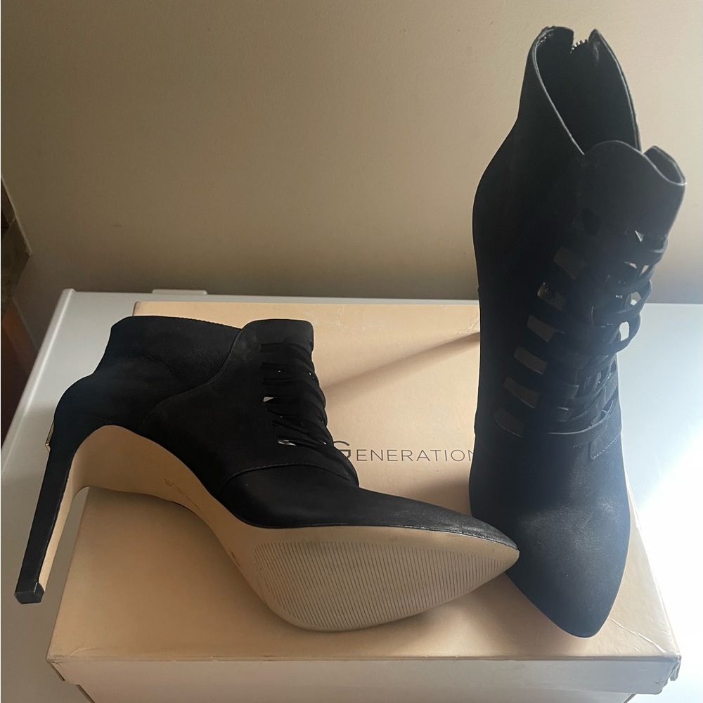 Women’s Brand new BCBG 4inch suede heel booties , with original box